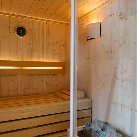アパート Neu! Bodenseeblick Mit Seeblick, Sauna Und Eigener Terrasse アレンスバッハ